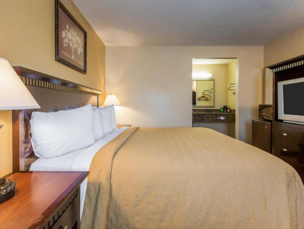 Quality Inn San Bernardino Eksteriør billede