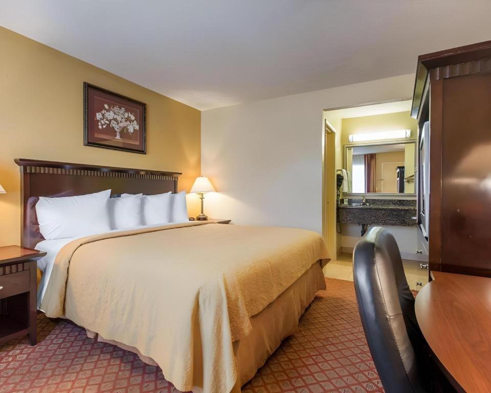 Quality Inn San Bernardino Eksteriør billede