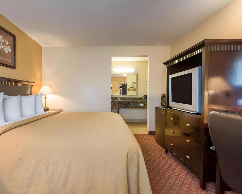 Quality Inn San Bernardino Eksteriør billede