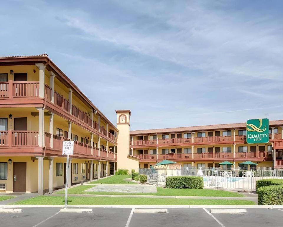 Quality Inn San Bernardino Eksteriør billede