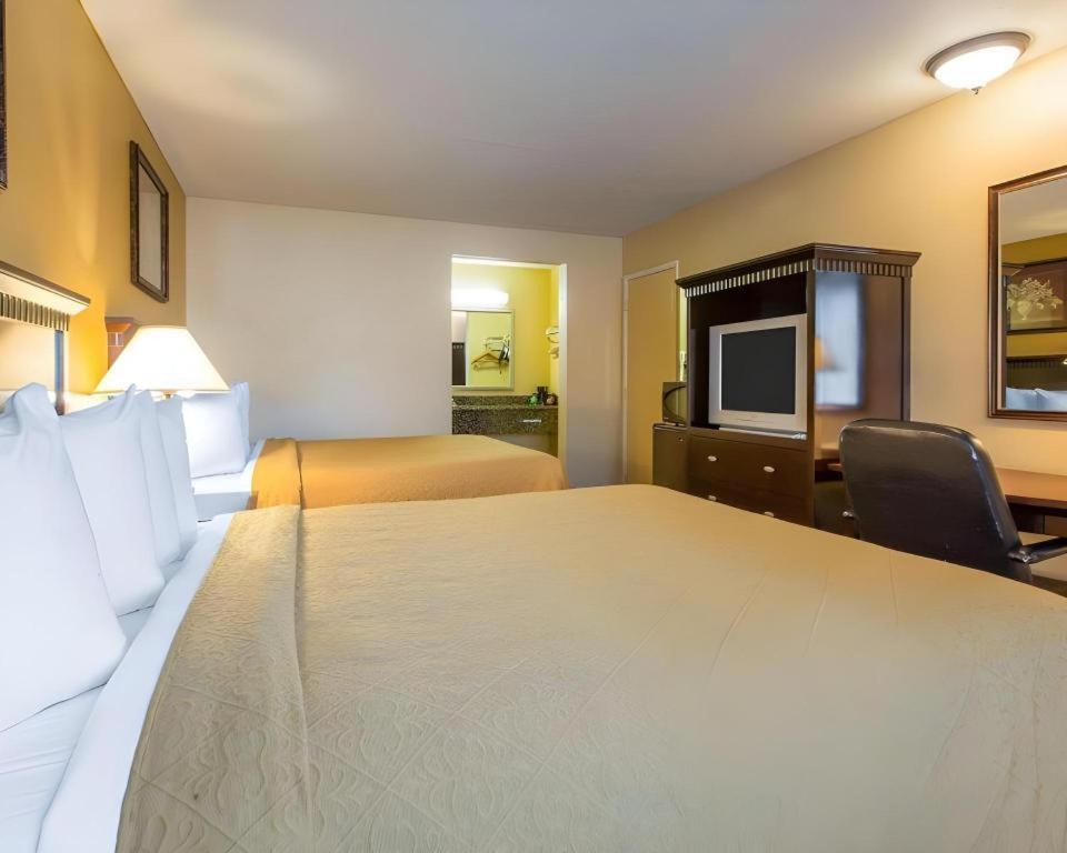 Quality Inn San Bernardino Eksteriør billede