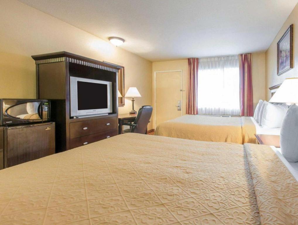 Quality Inn San Bernardino Eksteriør billede