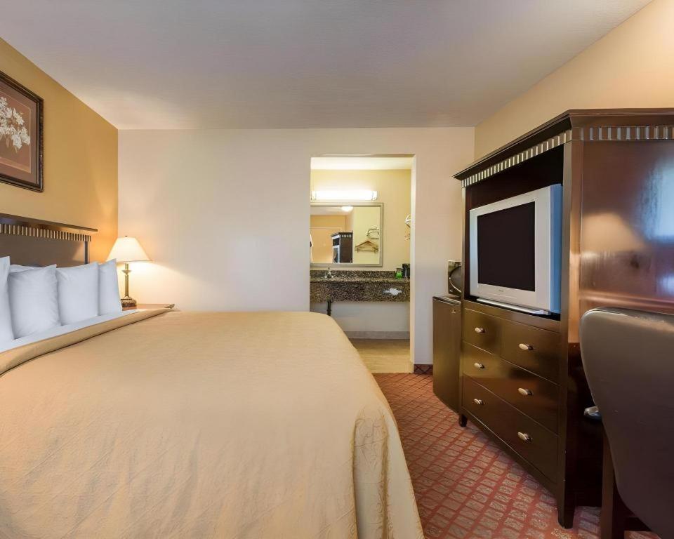 Quality Inn San Bernardino Eksteriør billede